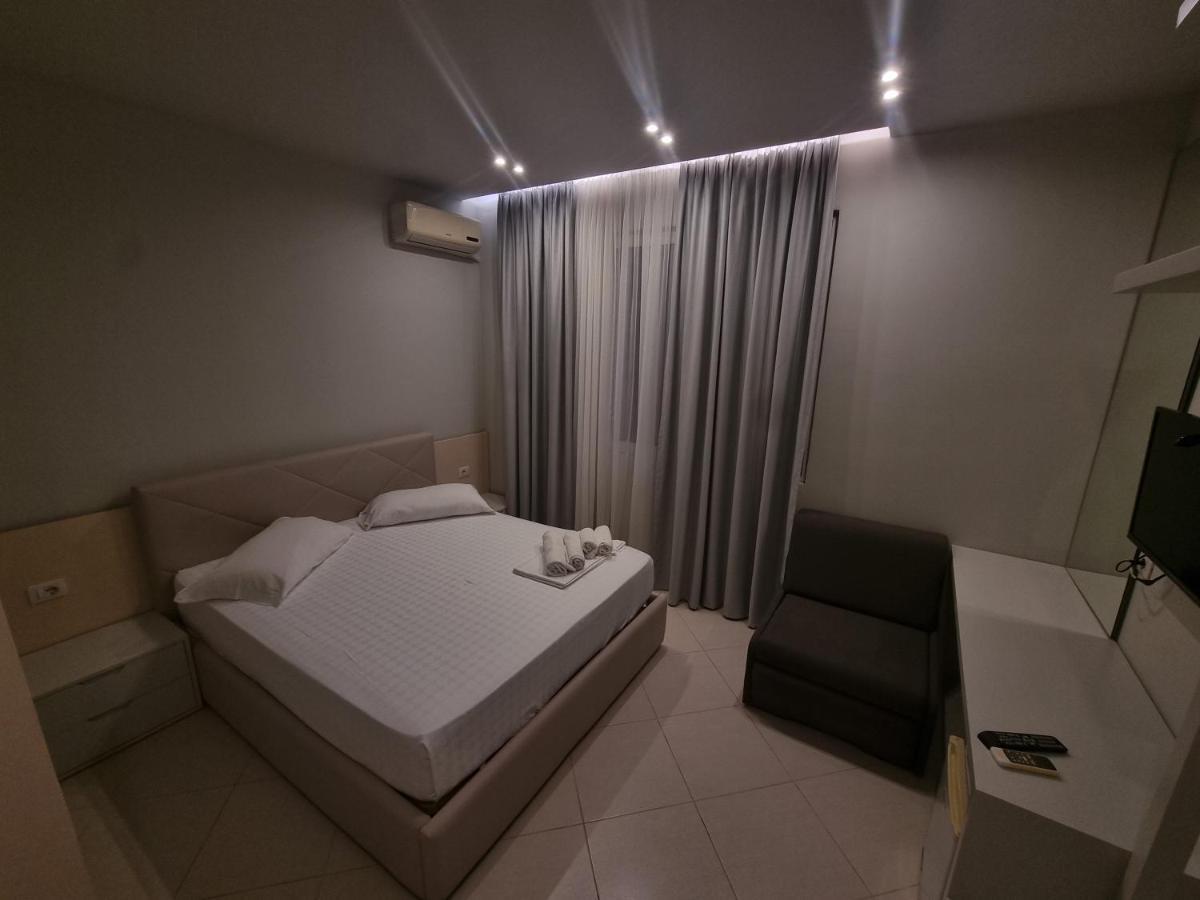 Hotel Ble Ble Влёра Экстерьер фото