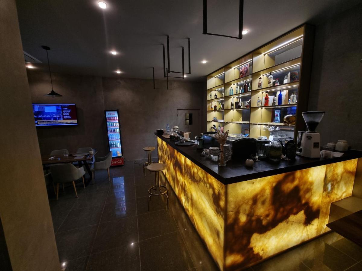 Hotel Ble Ble Влёра Экстерьер фото