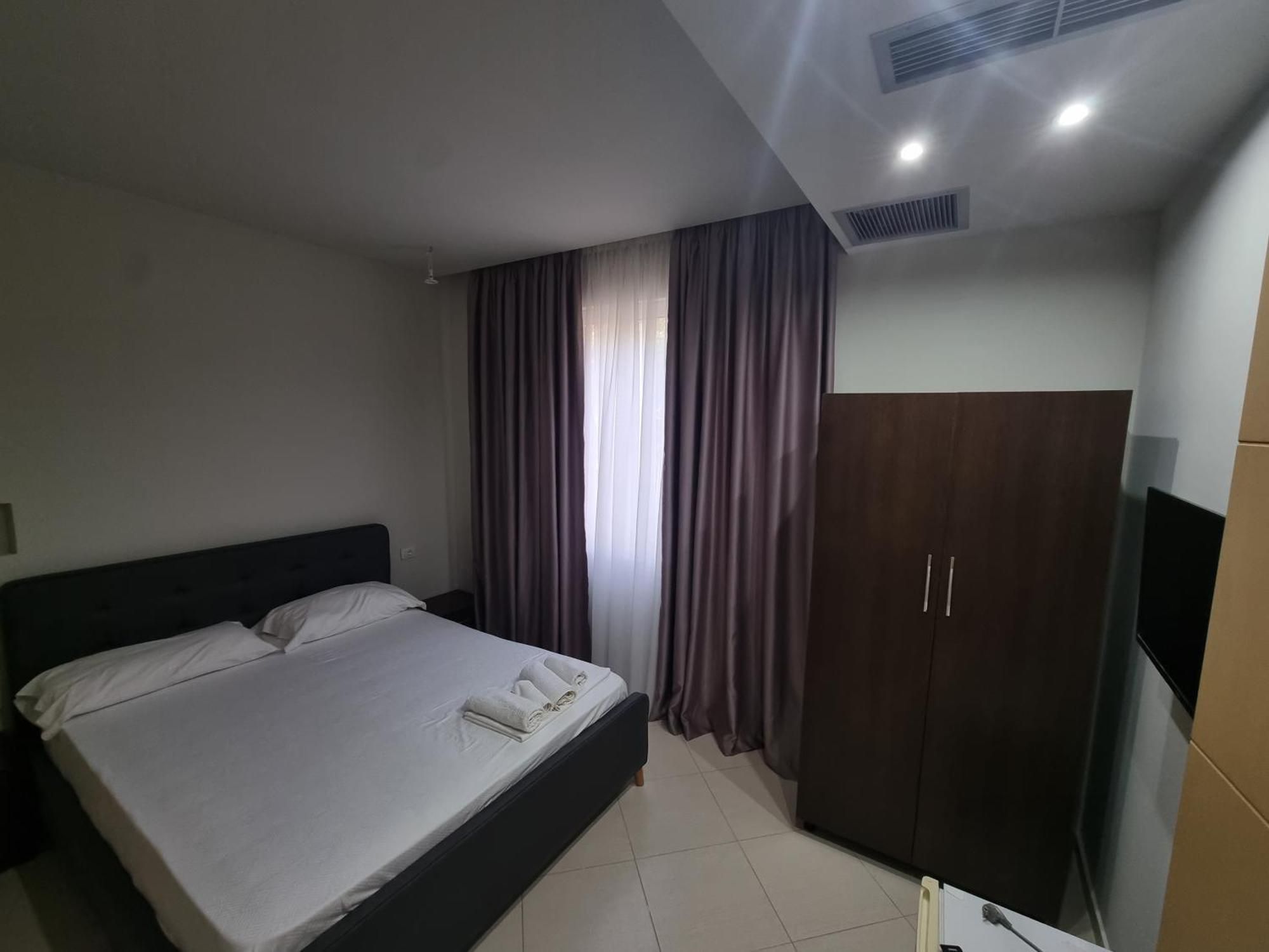 Hotel Ble Ble Влёра Экстерьер фото