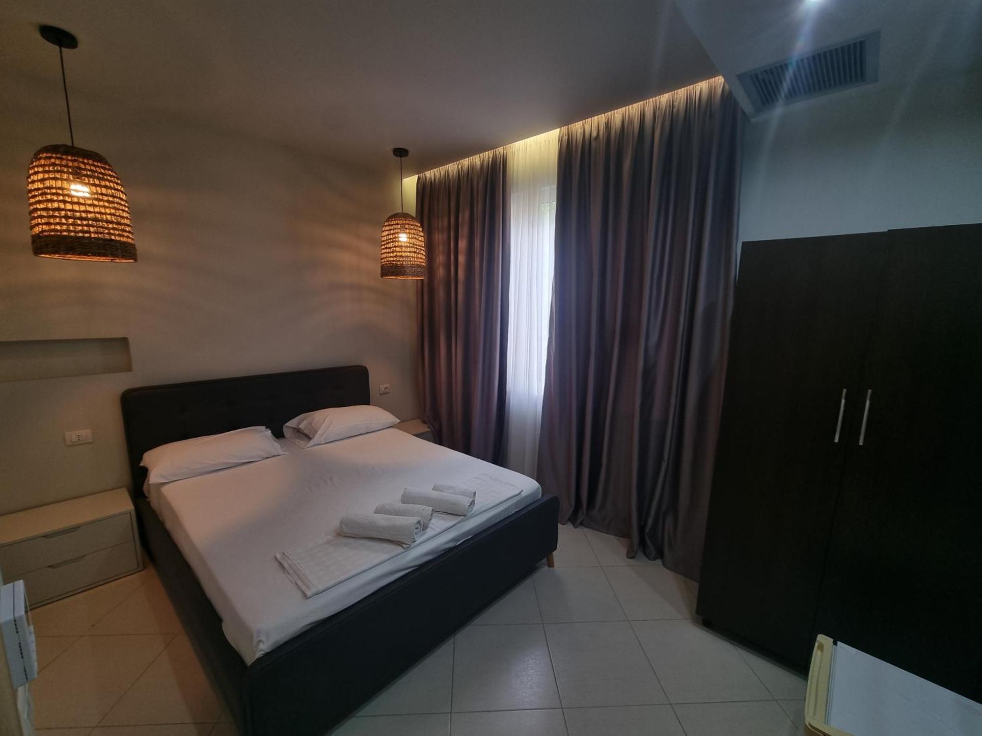 Hotel Ble Ble Влёра Экстерьер фото