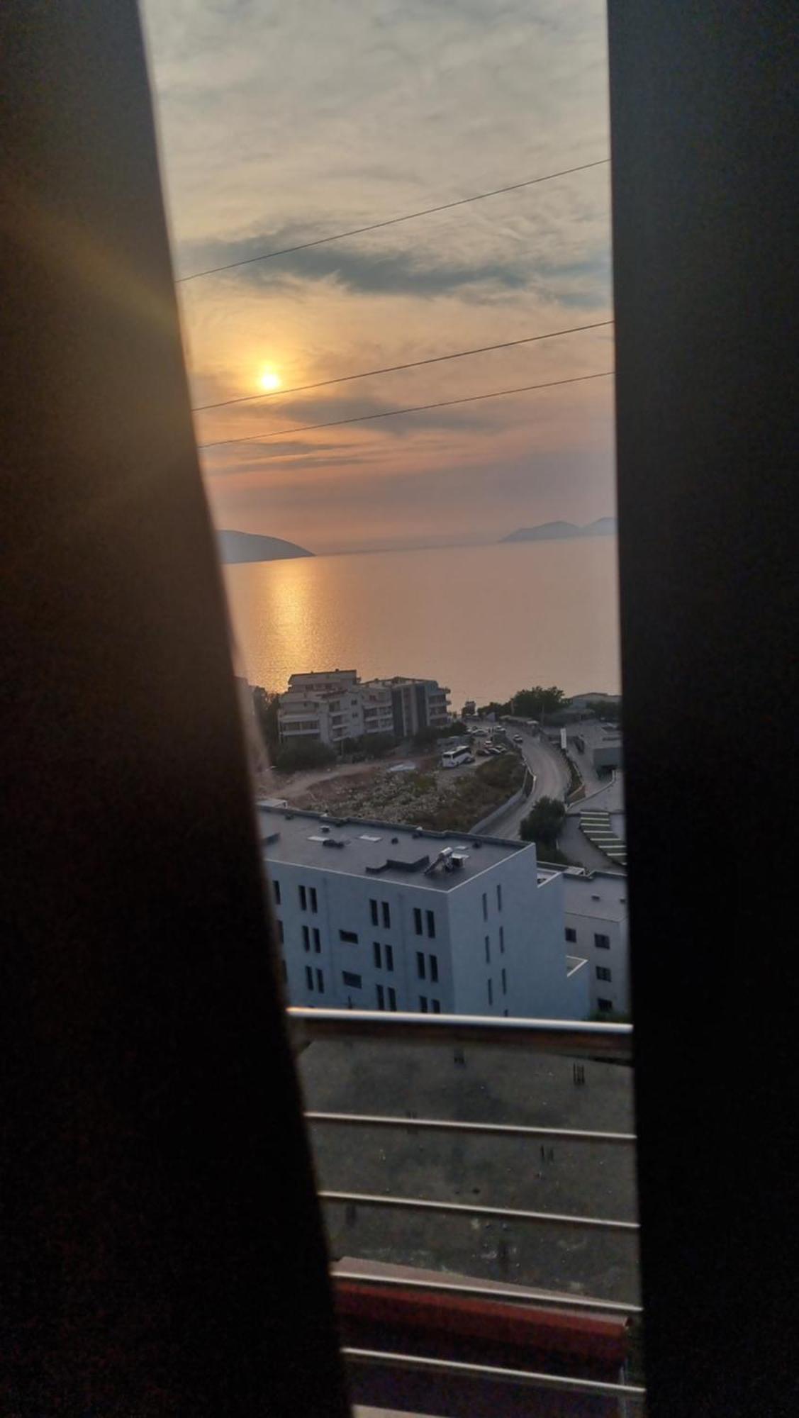 Hotel Ble Ble Влёра Экстерьер фото
