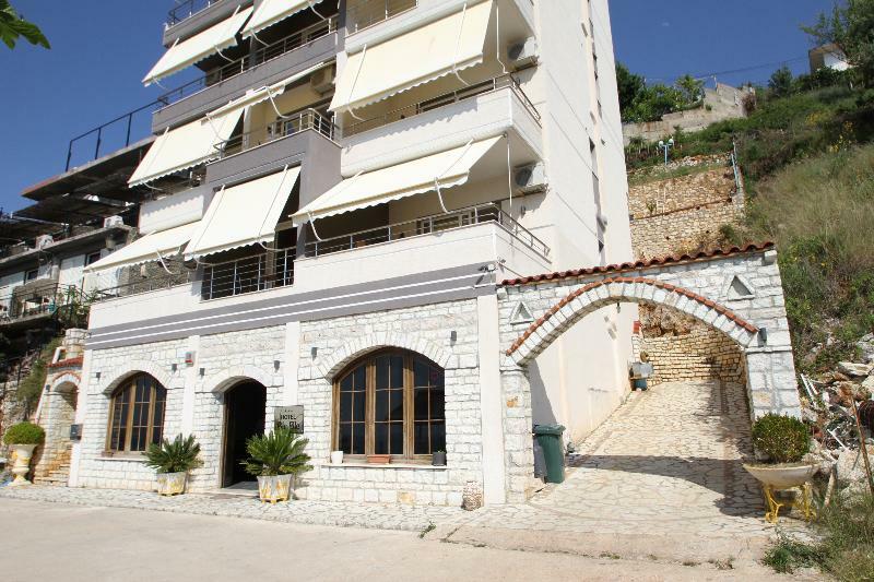 Hotel Ble Ble Влёра Экстерьер фото